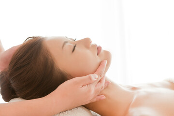 エラ張りの90%は骨格じゃなくて筋肉