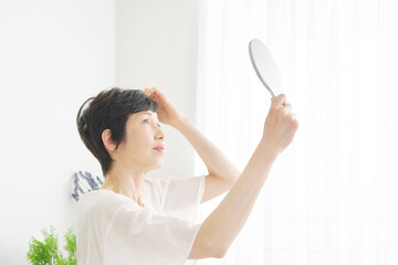 頭皮の色でわかる健康状態