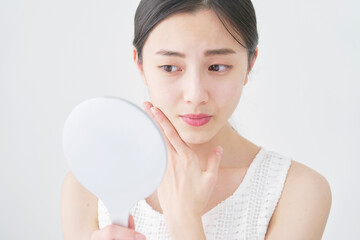 顔のむくみ、リンパの始点は頭です